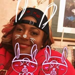 Meet your Posher, Isha